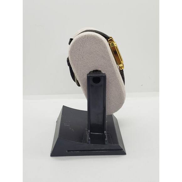 Bill Blass women's watch, 300-2Y51. Blue square face with gold accents - Picture 5 of 9